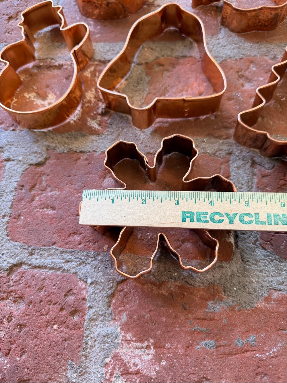 6 Piece vintage Festive Winter Holiday Copper Cookie Cutters by World Market. - Picture 4 of 16